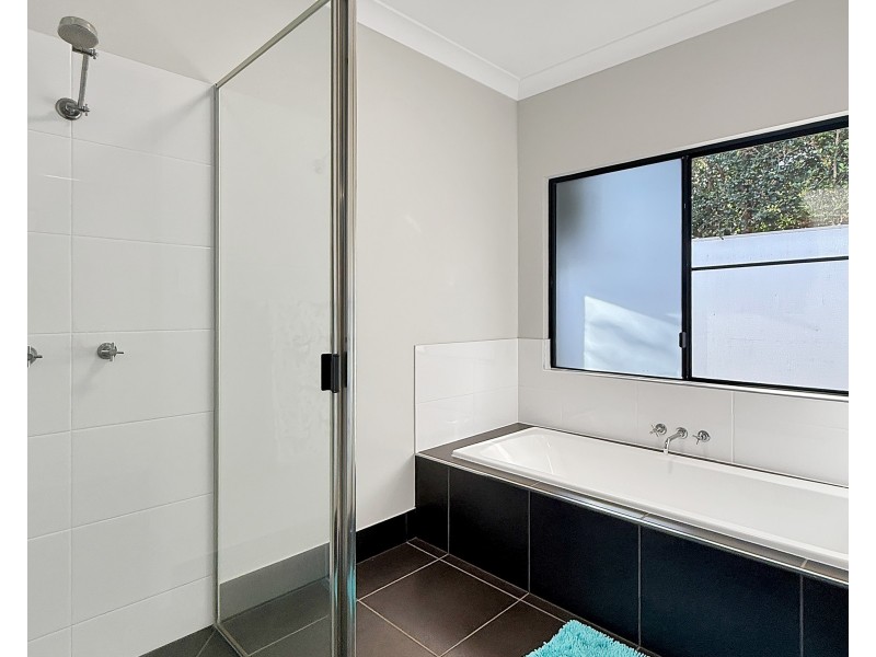 10 Rise Cres, Mission Beach QLD 4852