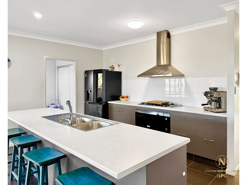 10 Rise Cres, Mission Beach QLD 4852