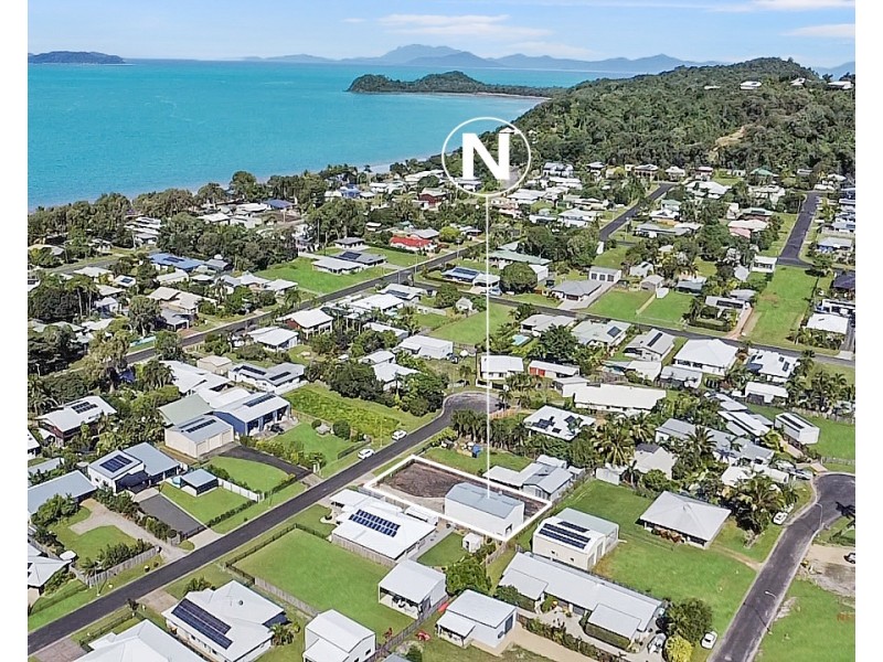 18 Heliconia Ct, South Mission Beach QLD 4852