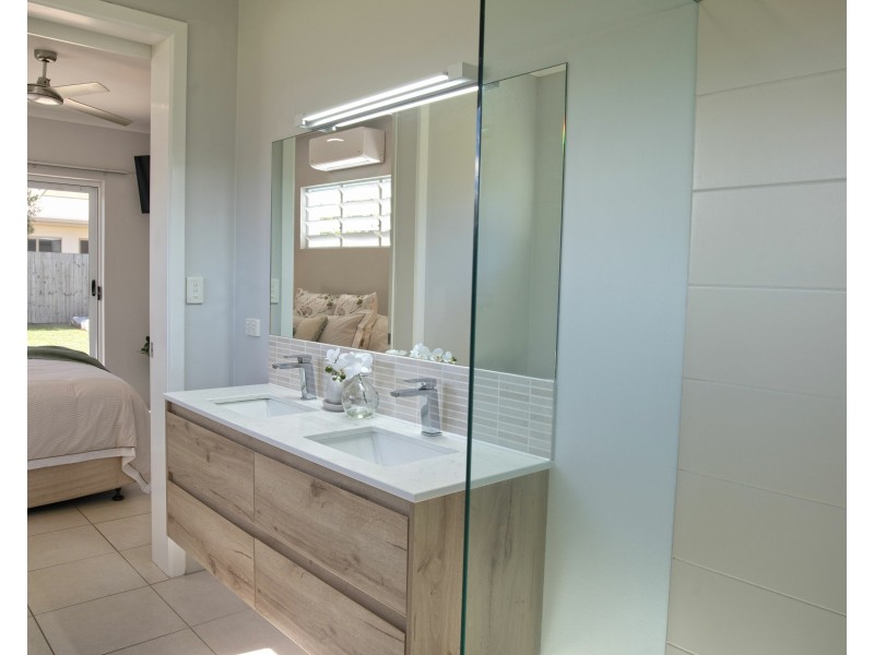 31 Sanctuary Cres, Wongaling Beach QLD 4852