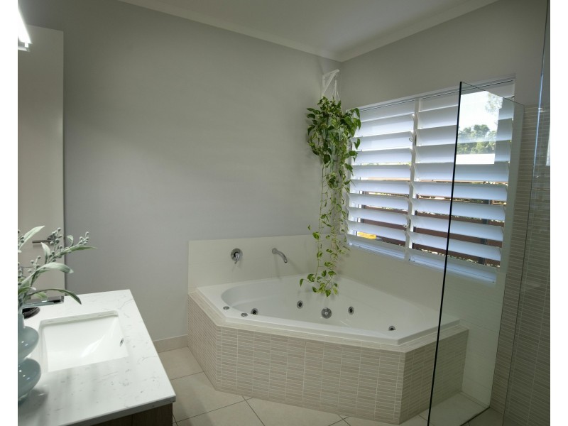 31 Sanctuary Cres, Wongaling Beach QLD 4852