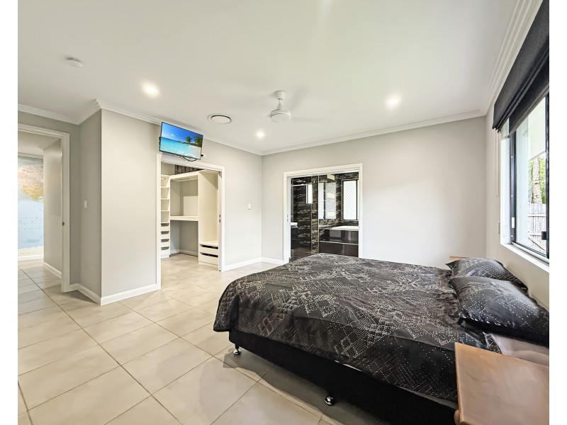 34 Conch St, Mission Beach QLD 4852