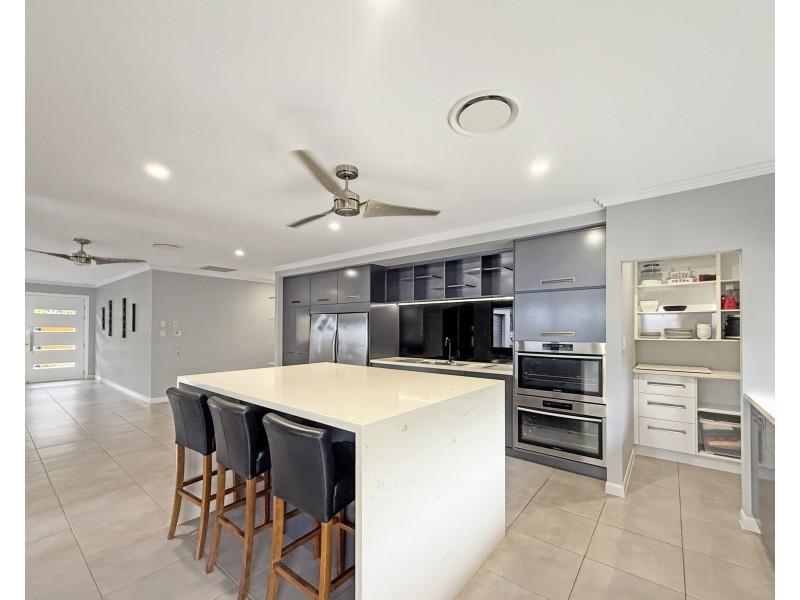 34 Conch St, Mission Beach QLD 4852