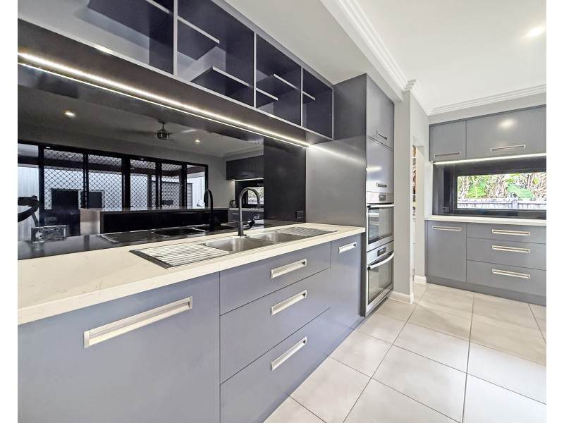 34 Conch St, Mission Beach QLD 4852