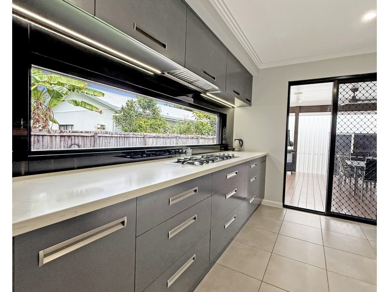 34 Conch St, Mission Beach QLD 4852