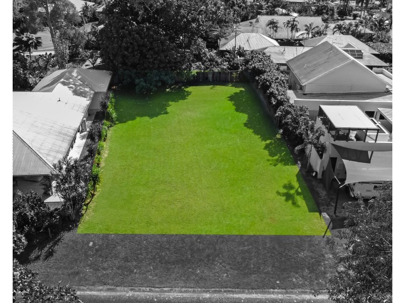 6 Miter St, Mission Beach QLD 4852