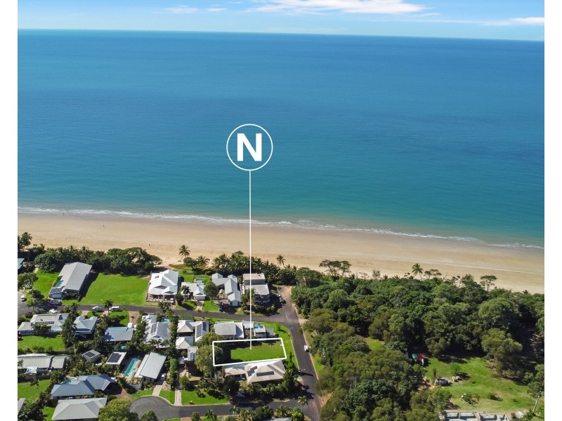6 Miter St, Mission Beach QLD 4852