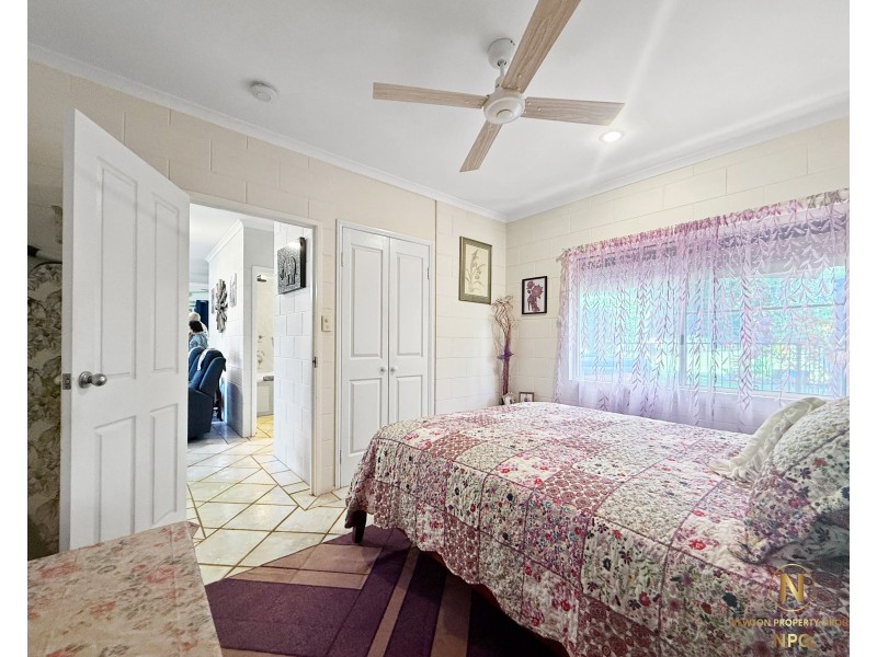 18 Kent Cl, Mission Beach QLD 4852