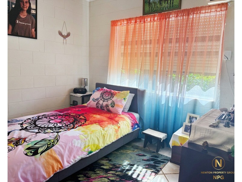 18 Kent Cl, Mission Beach QLD 4852