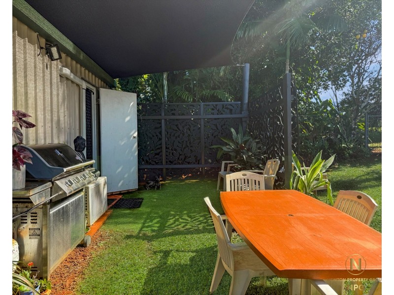 18 Kent Cl, Mission Beach QLD 4852