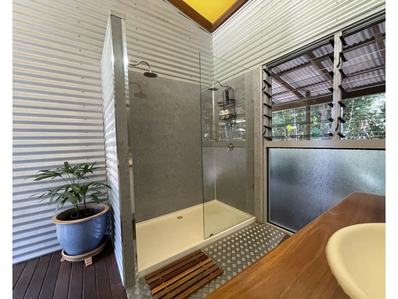 24 Wongaling Beach Rd, Wongaling Beach QLD 4852