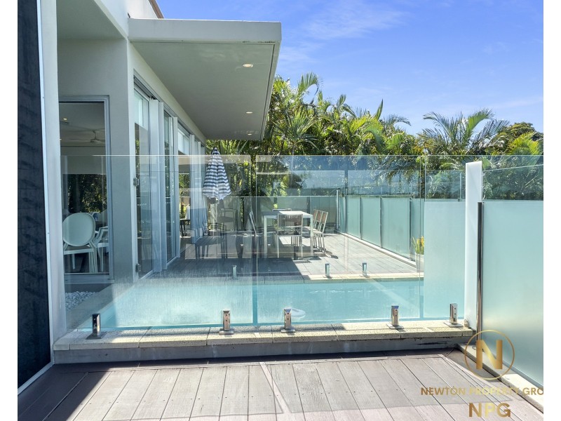 Unit 4/2 Coonanglebah Cl, Mission Beach QLD 4852