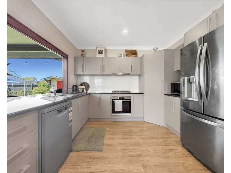 54 Midshipman St, South Mission Beach QLD 4852