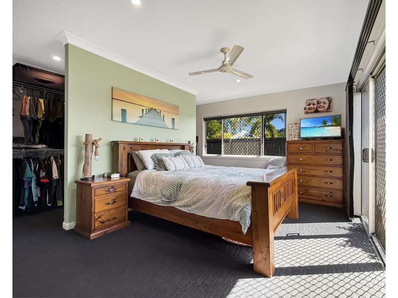 54 Midshipman St, South Mission Beach QLD 4852