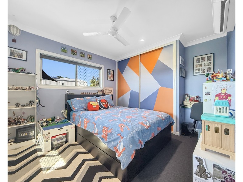 54 Midshipman St, South Mission Beach QLD 4852