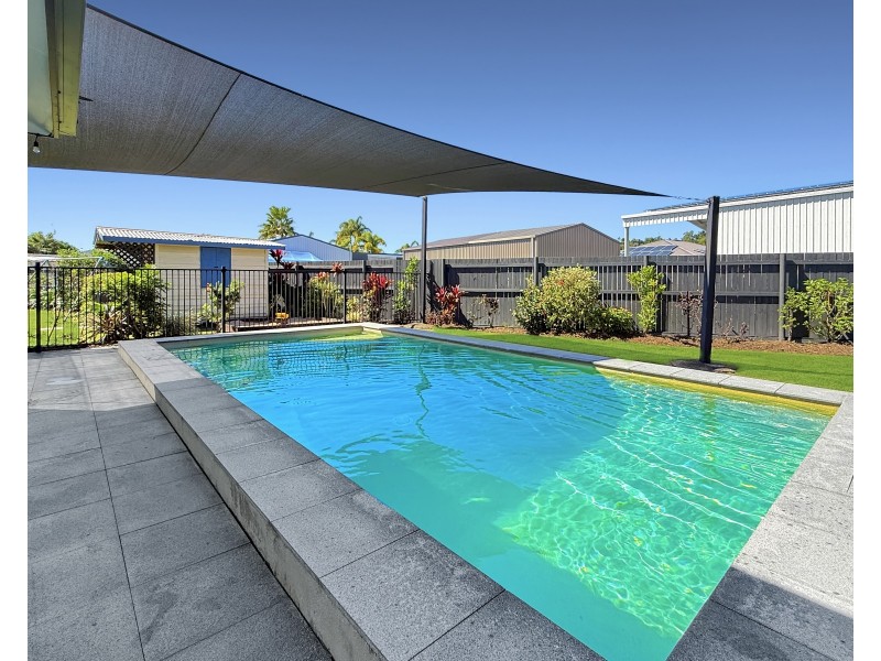 54 Midshipman St, South Mission Beach QLD 4852