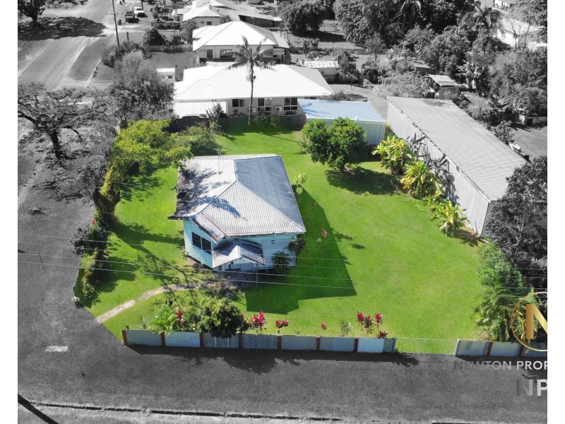 18 Murray St, Tully QLD 4854