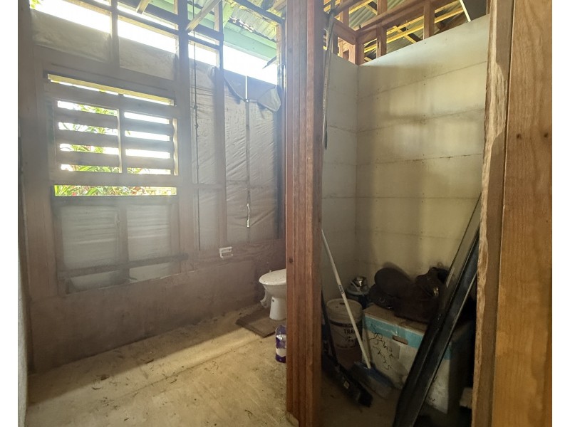18 Murray St, Tully QLD 4854