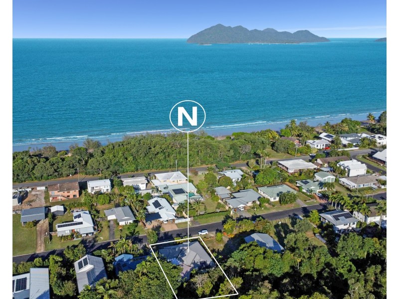 35 Holland St, Wongaling Beach QLD 4852