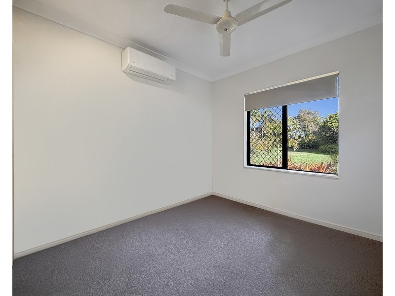 35 Holland St, Wongaling Beach QLD 4852