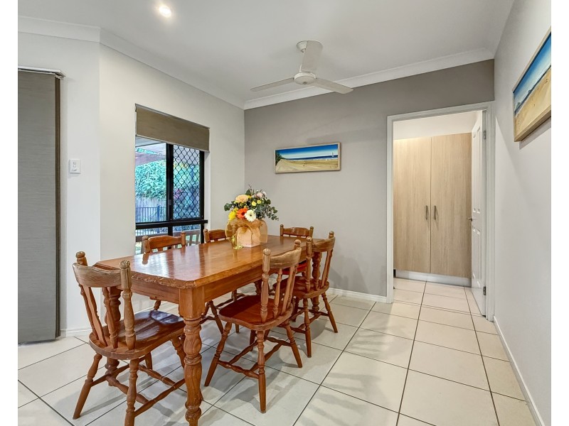 35 Holland St, Wongaling Beach QLD 4852