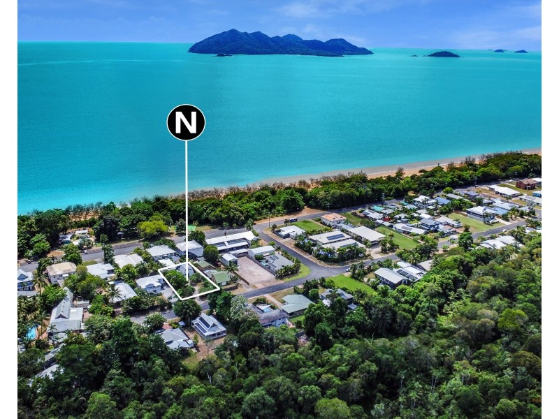 70 Holland St, Wongaling Beach QLD 4852