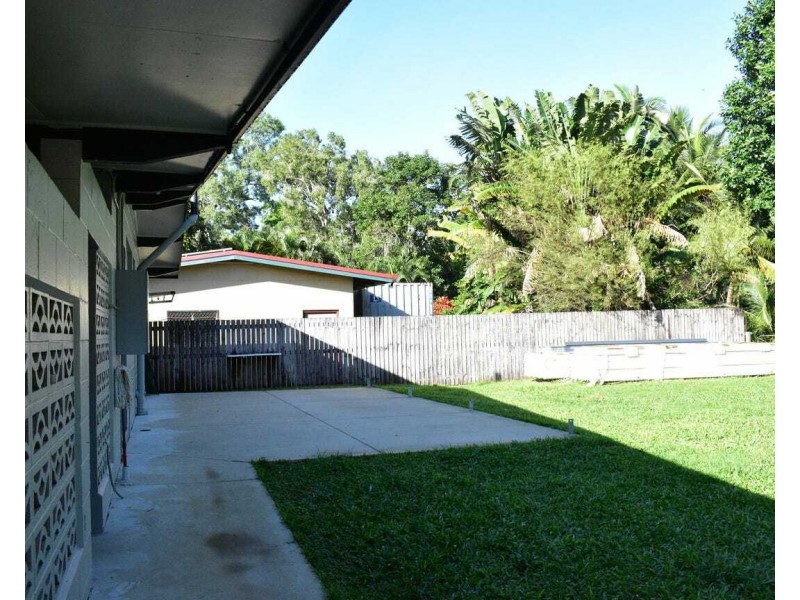 3 Kwila St, Wongaling Beach QLD 4852