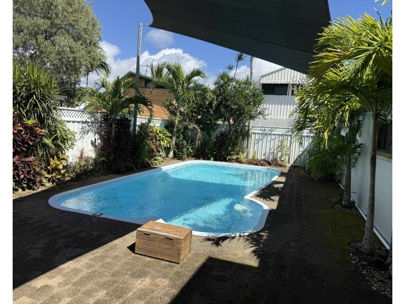 Unit 1/157 Reid Rd, Wongaling Beach QLD 4852