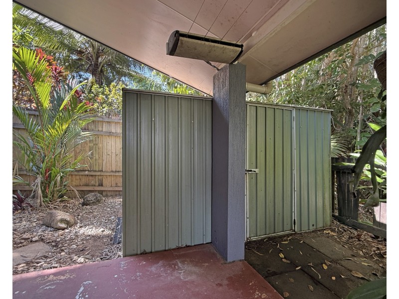 4 Dunkalli Cres, Wongaling Beach QLD 4852