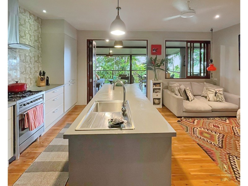 Unit 13/23 The Boulevard, South Mission Beach QLD 4852