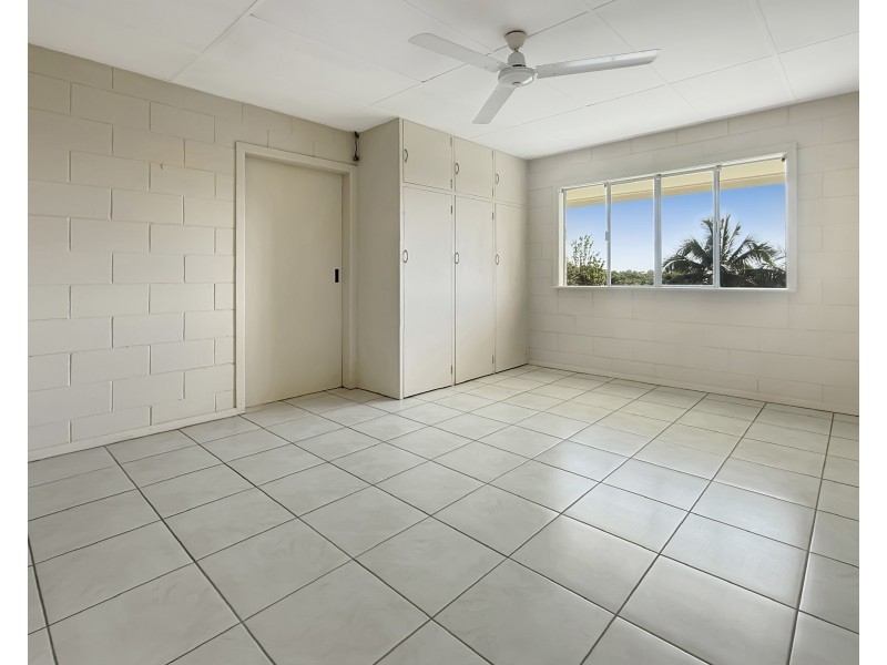 58 Mission Dr, South Mission Beach QLD 4852