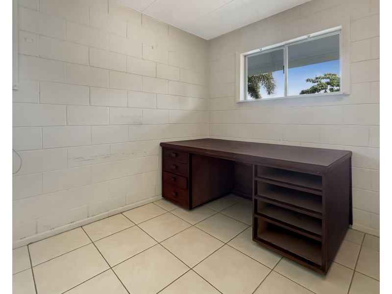 58 Mission Dr, South Mission Beach QLD 4852