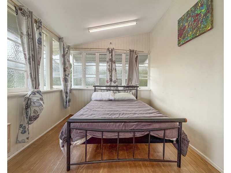 26 Mcquillen St, Tully QLD 4854