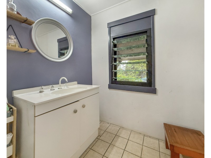 26 Mcquillen St, Tully QLD 4854
