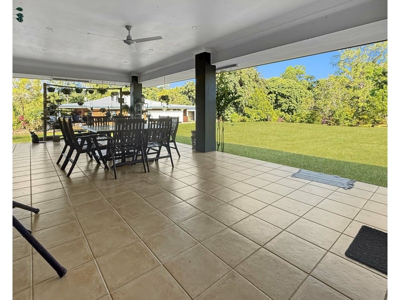 8 MJV Mcnamara Cl, Bulgun QLD 4854