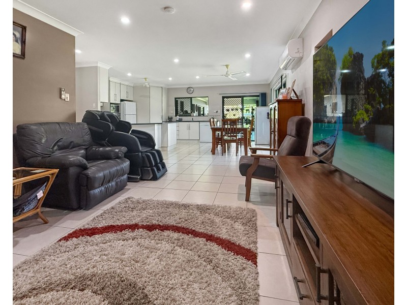 8 MJV Mcnamara Cl, Bulgun QLD 4854