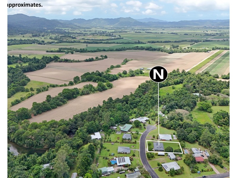 8 MJV Mcnamara Cl, Bulgun QLD 4854