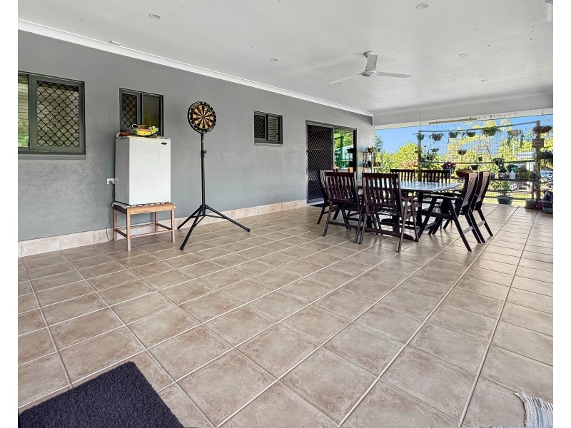 8 MJV Mcnamara Cl, Bulgun QLD 4854