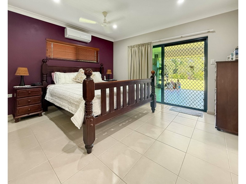8 MJV Mcnamara Cl, Bulgun QLD 4854