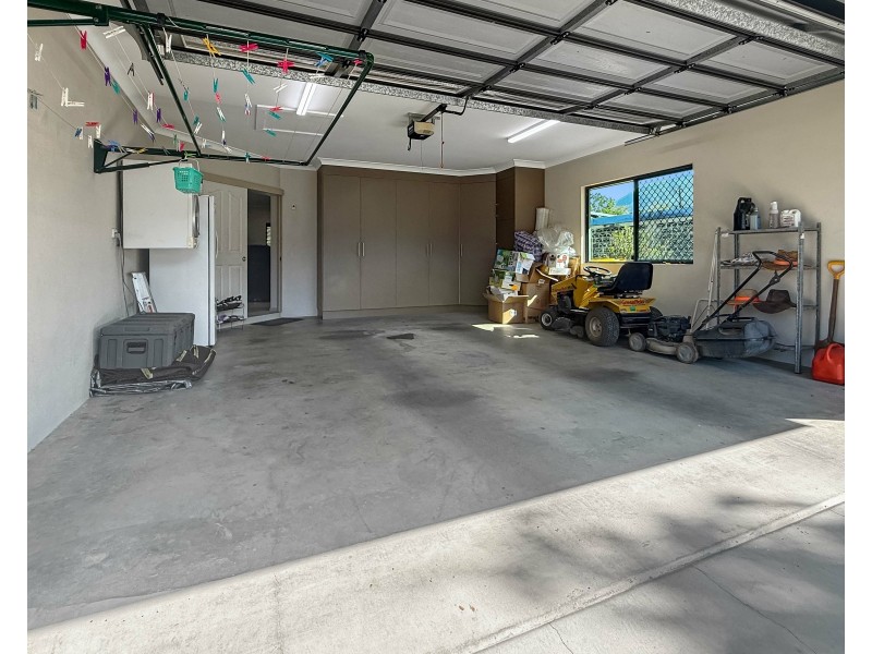 8 MJV Mcnamara Cl, Bulgun QLD 4854