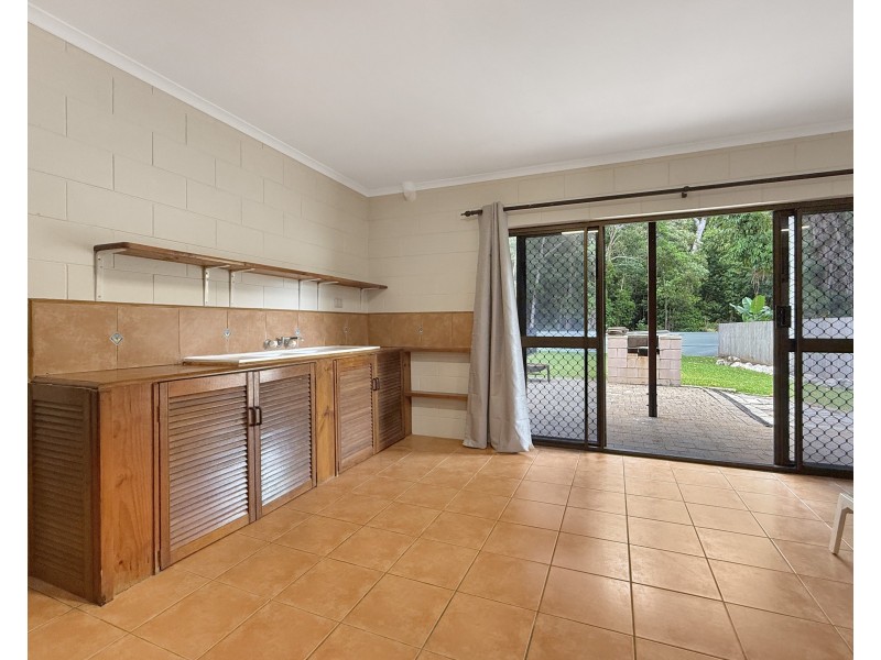 19 Seafarer St, South Mission Beach QLD 4852