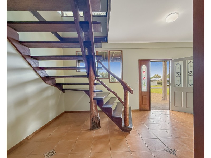 19 Seafarer St, South Mission Beach QLD 4852