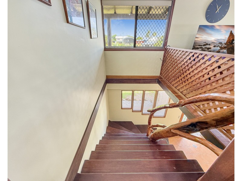 19 Seafarer St, South Mission Beach QLD 4852
