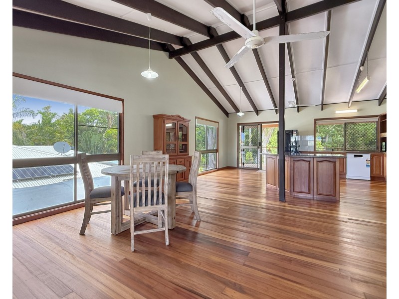 19 Seafarer St, South Mission Beach QLD 4852