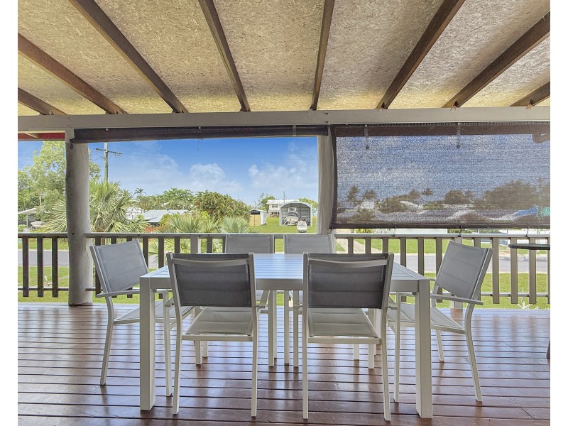 19 Seafarer St, South Mission Beach QLD 4852