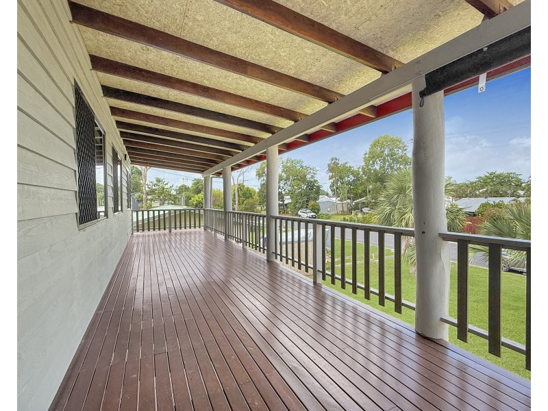 19 Seafarer St, South Mission Beach QLD 4852