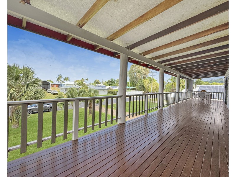 19 Seafarer St, South Mission Beach QLD 4852