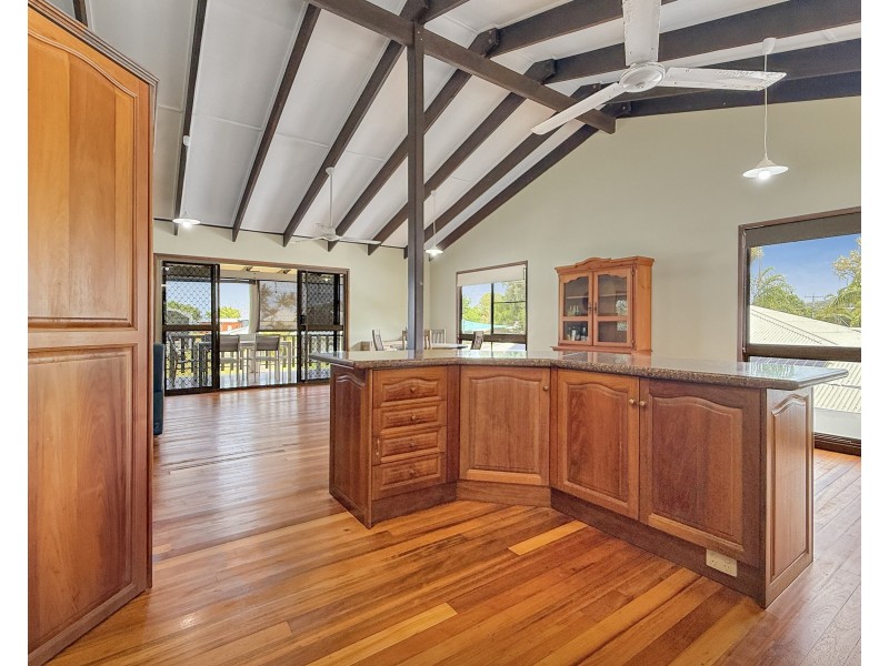19 Seafarer St, South Mission Beach QLD 4852