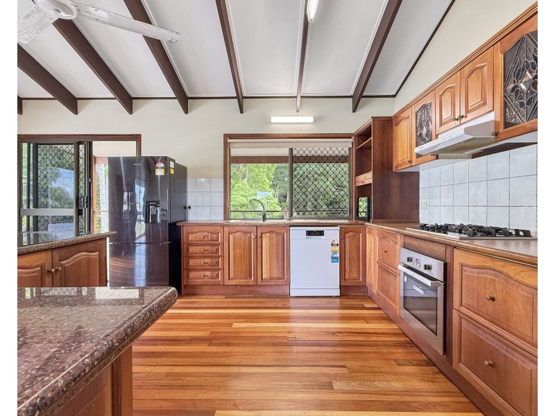 19 Seafarer St, South Mission Beach QLD 4852