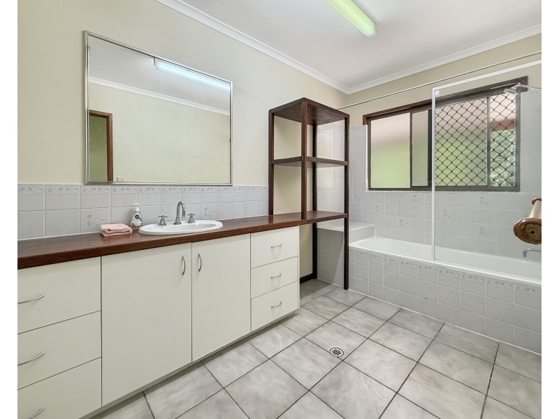 19 Seafarer St, South Mission Beach QLD 4852